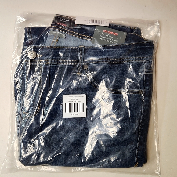 ❤️NWT VINTAGE TORRID JEANS - LUXE BOOT CUT - SUPER STRETCH DENIM - MID-RISE - Picture 7 of 15